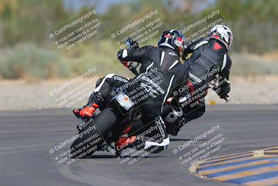 media/Sep-25-2023-Moto Forza (Mon) [[81ffa65e0a]]/B-C Group/Session 4 (Turn 2 Backside)/